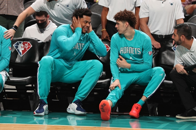 不少球迷和 不少球迷和