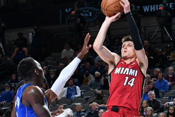 阵容所压制 阵容所压制